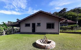 Casa Rosa Lumiar/cachoeira/roupas de cama e banho.