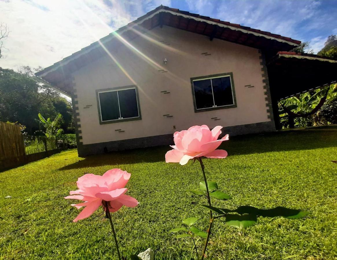 Casa Rosa Lumiar/cachoeira/roupas de cama e banho. Exterior foto